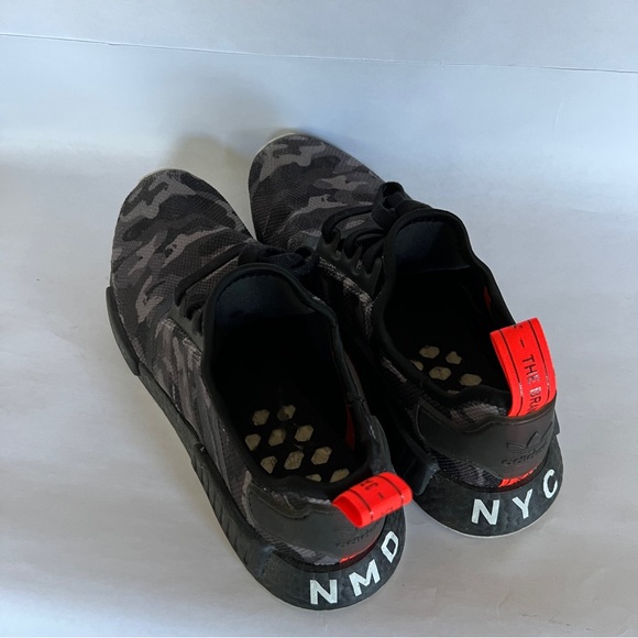 Adidas Boost Running Shoes - Picture 7 of 8